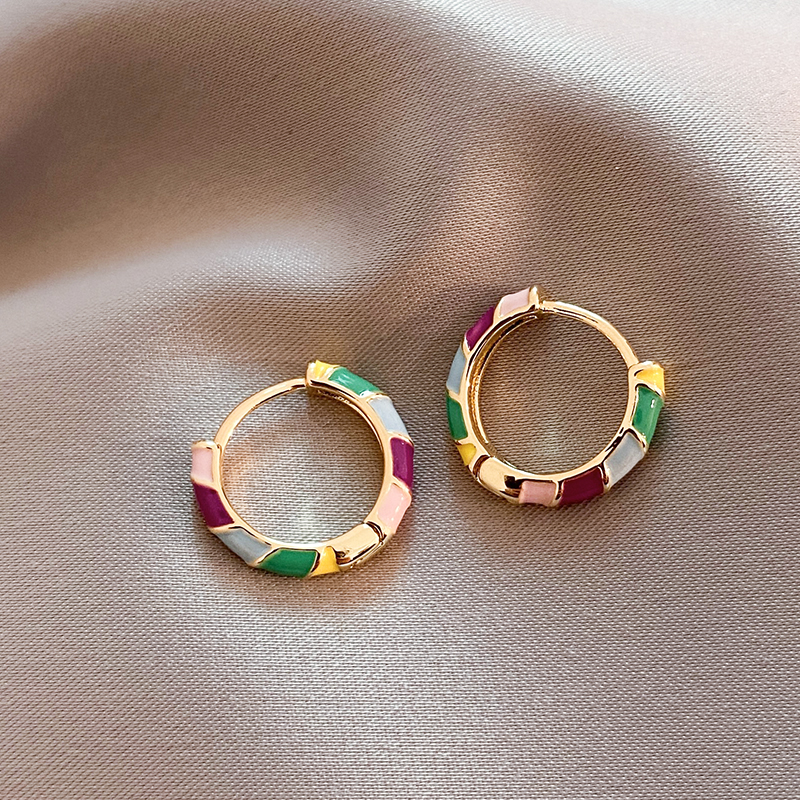 Pendientes Chic Dorados de Esmalte