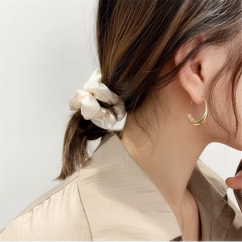 Pendientes Dorados Elegantes